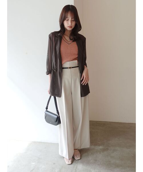 LAGUNAMOON(ラグナムーン)の「バイカラーベルトライトパンツ(その他パンツ・レディース・チャコールグレー/アイボリー・SMALL/MEDIUM)」の1枚目の写真