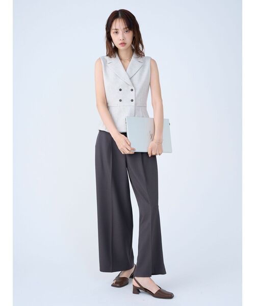 LAGUNAMOON(ラグナムーン)の「バイカラーベルトライトパンツ 【夏服】 【オフィスカジュアル】(その他パンツ・レディース・チャコールグレー/アイボリー・SMALL/MEDIUM)」の10枚目の写真