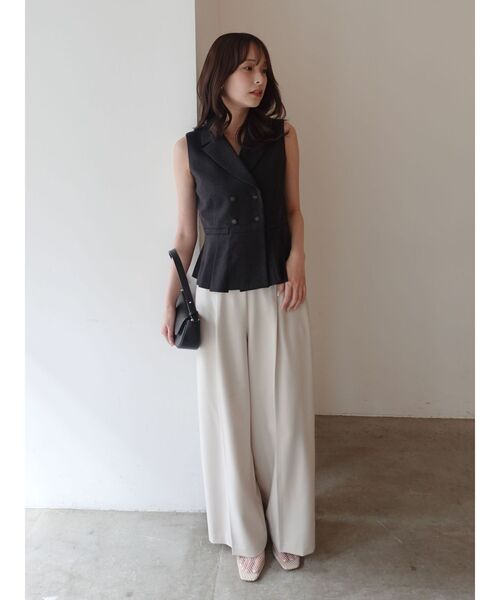 LAGUNAMOON(ラグナムーン)の「バイカラーベルトライトパンツ 【夏服】 【オフィスカジュアル】(その他パンツ・レディース・チャコールグレー/アイボリー・SMALL/MEDIUM)」の20枚目の写真