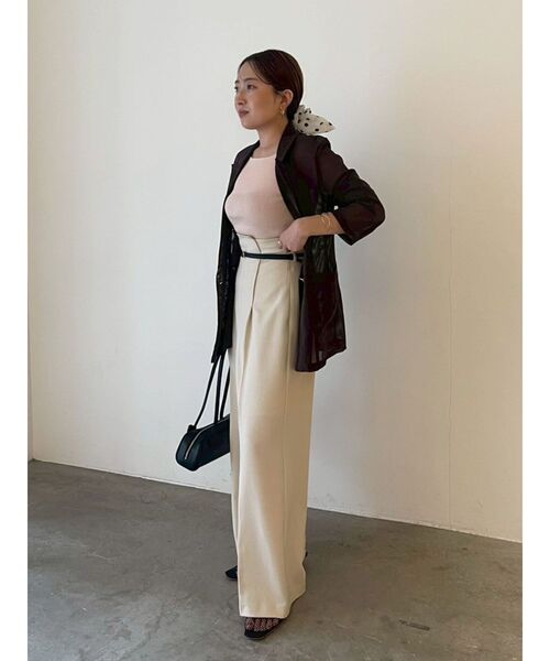 LAGUNAMOON(ラグナムーン)の「バイカラーベルトライトパンツ(その他パンツ・レディース・チャコールグレー/アイボリー・SMALL/MEDIUM)」の10枚目の写真