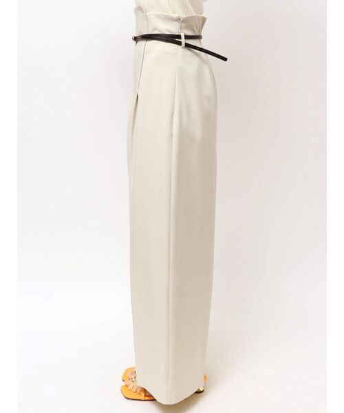 LAGUNAMOON(ラグナムーン)の「バイカラーベルトライトパンツ(その他パンツ・レディース・チャコールグレー/アイボリー・SMALL/MEDIUM)」の15枚目の写真