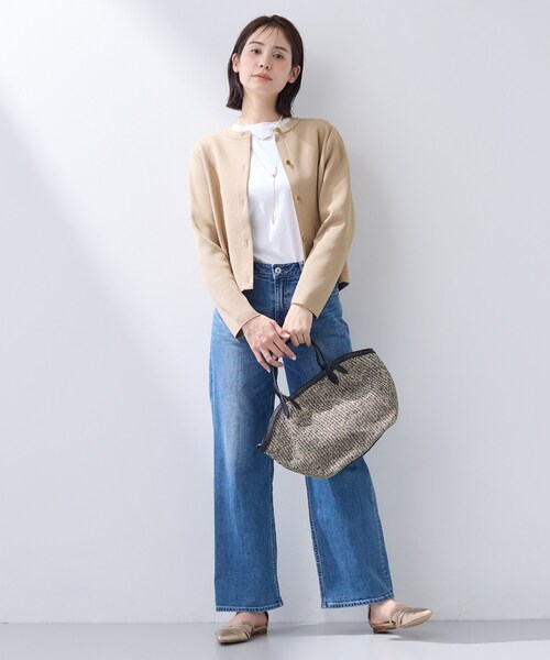 INDIVI(インディヴィ)の「【洗える/SETUP可能】メタルボタンニットジャケット風カーディガン(カーディガン/ボレロ・レディース・ネイビー/サンドベージュ・38)」の9枚目の写真