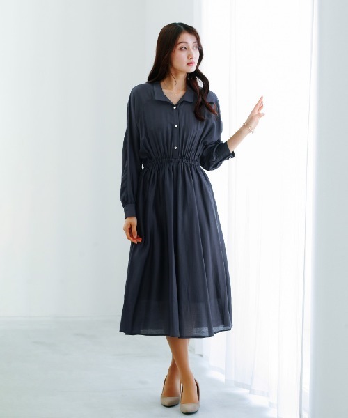 White Collection(ホワイトコレクション)の「【 上品に揺れる 】シルキーローン・ウエストシャーリングワンピース(ワンピース・レディース・サックスブルー/チャコールグレー/ネイビー・M)」の17枚目の写真