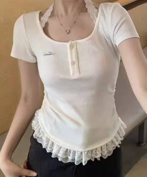 SHEPP(シープ)の「裾レースフリル ヘンリーネック 半袖リブカットソー(Tシャツ/カットソー・レディース・ホワイト/グレー/サックスブルー・S/M)」の2枚目の写真