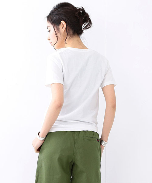 BEAMS BOY（ビームスボーイ）の「HANES / POCKET V-NECK TEE 16SS（Tシャツ/カットソー・レディース・ホワイト/ブラック/ピンク/ネイビー・ONE SIZE）」の6枚目の写真