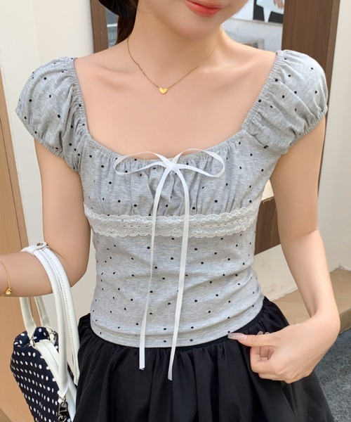 at12:03（アットイチニーゼロサン）の「2WAY フレンチガーリー ドット レース リボン ギャザー オフショル トップス 半袖（Tシャツ/カットソー・レディース・イエロー/グレー/ホワイト/ブラック/ピンク/ブルー・FREE）」の3枚目の写真