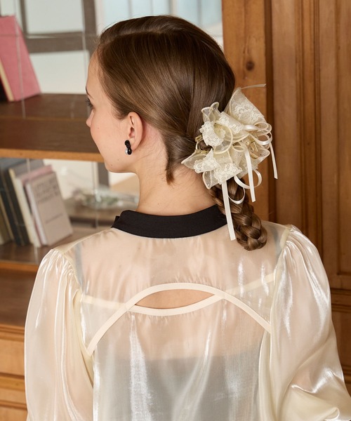 BONLECILL noir(ボンルシールノワール)の「【BONLECILL noir】シアードットリボンヘアクリップ(バレッタ/ヘアクリップ・レディース・アイボリー/グレー・FREE)」の3枚目の写真