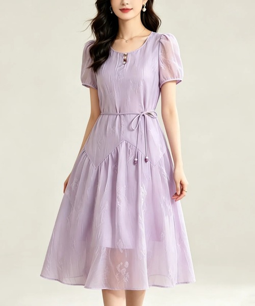 LUCPY(ラクピー)の「ウエストリボンパフスリーブフレアワンピース(ワンピース・レディース・パープル・XX-LARGE/X-LARGE/LARGE/MEDIUM)」の1枚目の写真