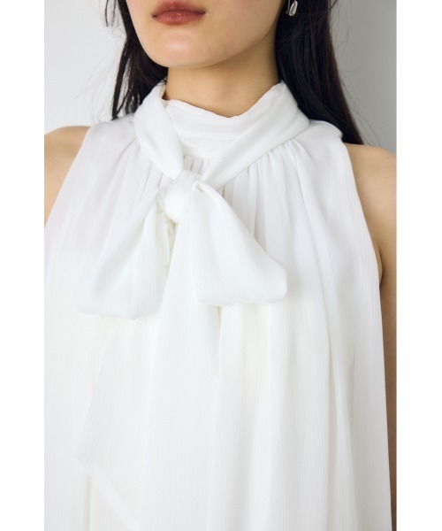 AZUL by moussy（アズールバイマウジー）の「シフォンノースリーブブラウス（シャツ/ブラウス・レディース・ライトカーキ/ブラウン/オフホワイト・SMALL/MEDIUM）」の10枚目の写真