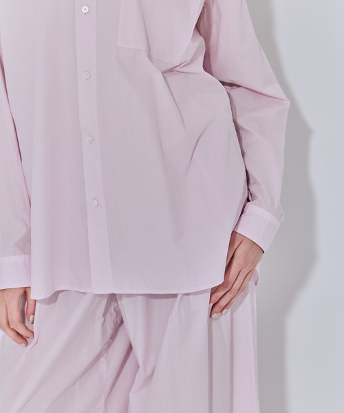 ATON(エイトン)の「【ATON/エイトン】NATURAL DYED COTTON LAWN STANDARD SHIRT/ナチュラルコットンスタンダードシャツ/ブラウス(シャツ/ブラウス・レディース・ピンク/ブラック/ベージュ・2)」の6枚目の写真