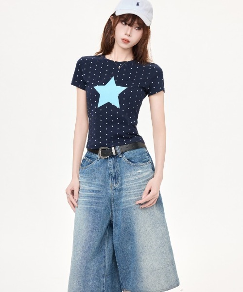 Ritzy(リッツィー)の「ドット 星プリント フィット感クロップド T シャツ(Tシャツ/カットソー・レディース・ベージュ/ネイビー/ブルー系その他・M/S/L)」の12枚目の写真