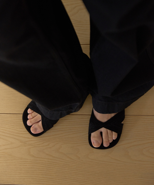 BYOTHERS(バイオザーズ)の「Sierra Sandals(サンダル・レディース・ブラック/ブラウン・23cm/23.5cm/24cm/24.5cm/25cm)」の3枚目の写真