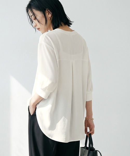 itto...(イット)の「【接触冷感&UVカット】ひんやりさらさらジョーゼットパフスリーブブラウス(Tシャツ/カットソー・レディース・チャコール/グレー/ブラック/オフホワイト・FREE)」の9枚目の写真