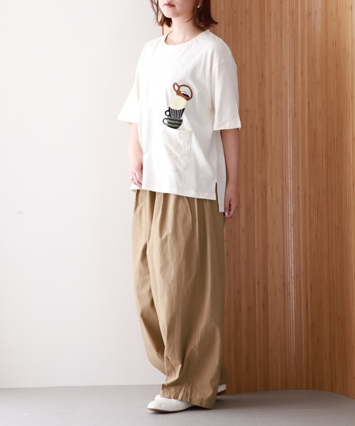 Emago(イマゴ)の「EMAGO マグカップ刺繍T(Tシャツ/カットソー・レディース・ブルー/アイボリー/ブラック・FREE)」の12枚目の写真