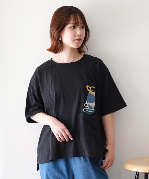 Emago(イマゴ)の「EMAGO マグカップ刺繍T(Tシャツ/カットソー・レディース・ブルー/アイボリー/ブラック・FREE)」の15枚目の写真