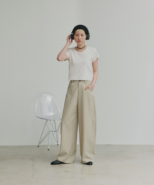 ad thie(アドティエ)の「ベーシック カーブパンツ(その他パンツ・レディース・ベージュ/ネイビー・LARGE/MEDIUM)」の5枚目の写真