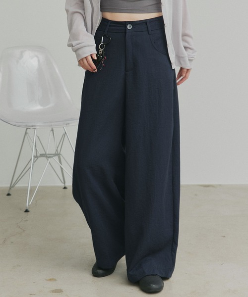 ad thie(アドティエ)の「ベーシック カーブパンツ(その他パンツ・レディース・ベージュ/ネイビー・LARGE/MEDIUM)」の18枚目の写真