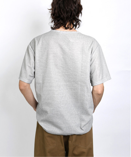neos（ネオス）の「【neos】ルーズシルエット ワッフル サーマル ヘンリーネック 半袖Tシャツ オーバーサイズ カットソー（Tシャツ/カットソー・メンズ・ブラック/グレー/ホワイト・MEDIUM/X-LARGE/LARGE）」の5枚目の写真