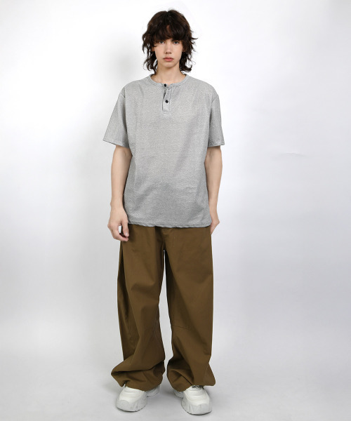 neos（ネオス）の「【neos】ルーズシルエット ワッフル サーマル ヘンリーネック 半袖Tシャツ オーバーサイズ カットソー（Tシャツ/カットソー・メンズ・ブラック/グレー/ホワイト・MEDIUM/X-LARGE/LARGE）」の6枚目の写真