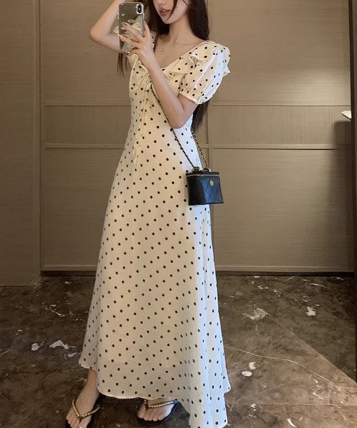 Nia(ニア)の「Nia(ニア)/クラシカルドットフレアワンピース(ワンピース・レディース・アイボリー・MEDIUM/SMALL/LARGE)」の6枚目の写真