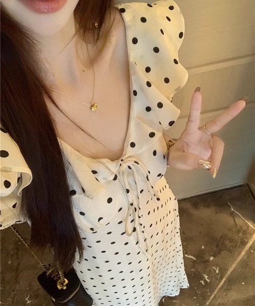 Nia(ニア)の「Nia(ニア)/クラシカルドットフレアワンピース(ワンピース・レディース・アイボリー・MEDIUM/SMALL/LARGE)」の9枚目の写真
