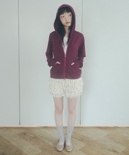chernyy(チェルニー)の「chernyy double zip-up stretch hoodie / ダブルジップコンパクトフーディー(パーカー・レディース・グレー/ブラック/プラム・SMALL/LARGE/MEDIUM)」の5枚目の写真