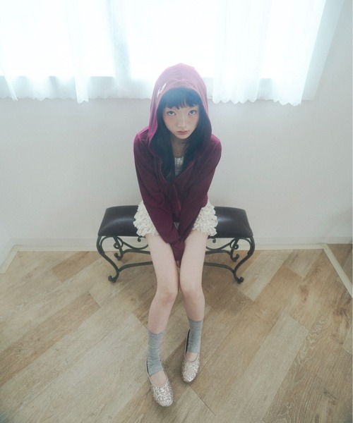 chernyy(チェルニー)の「chernyy double zip-up stretch hoodie / ダブルジップコンパクトフーディー(パーカー・レディース・グレー/ブラック/プラム・SMALL/LARGE/MEDIUM)」の9枚目の写真