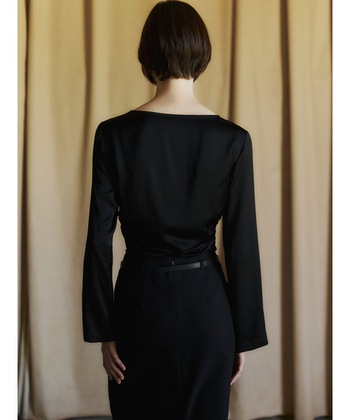 LETQSTUDIO(レチケットスタジオ)の「サテンドレープブラウス、ブラック(シャツ/ブラウス・レディース・その他・SMALL/MEDIUM)」の3枚目の写真