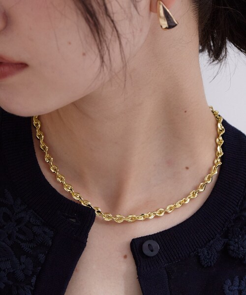 OPAQUE.CLIP(オペークドットクリップ)の「【サイズ調整可能】デザイチェーンネックレス(ネックレス・レディース・ゴールド/シルバー・00)」の3枚目の写真