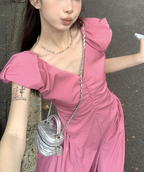 FAVORITO(ファヴォリート)の「Vネック半袖ワンピース(ワンピース・レディース・ピンク・F)」の3枚目の写真