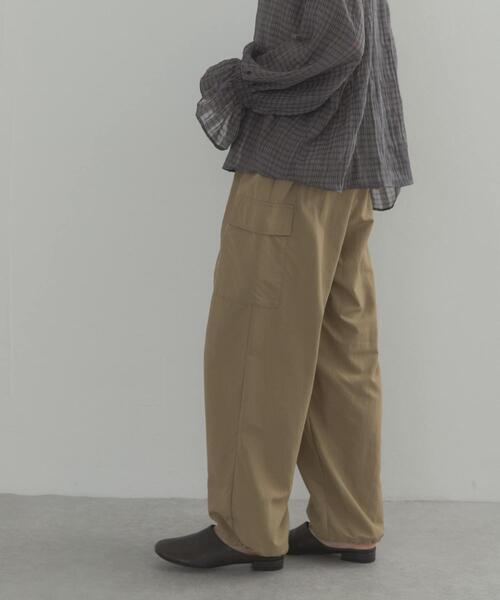 URBAN RESEARCH DOORS(アーバンリサーチドアーズ)の「撥水カーゴドロストパンツ | 雨の日/カーゴパンツ/カジュアル/お出かけ(その他パンツ・レディース・ネイビー/ベージュ系その他・FREE)」の6枚目の写真