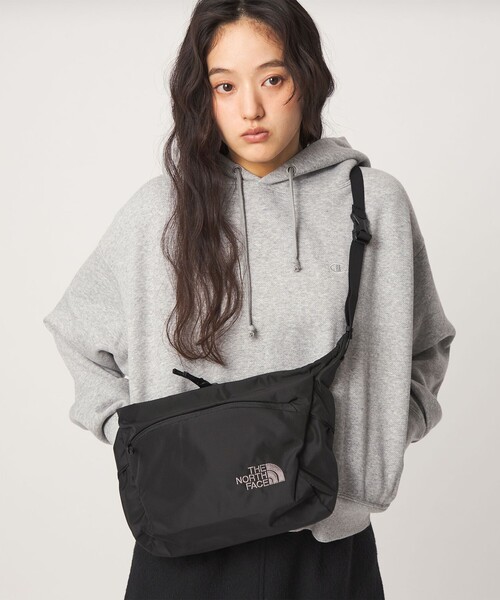 THE NORTH FACE(ザノースフェイス)の「【WEB限定】<THE NORTH FACE>カペラ 5(5L)(トートバッグ・レディース・ダークブラウン/ブラック・FREE)」の2枚目の写真