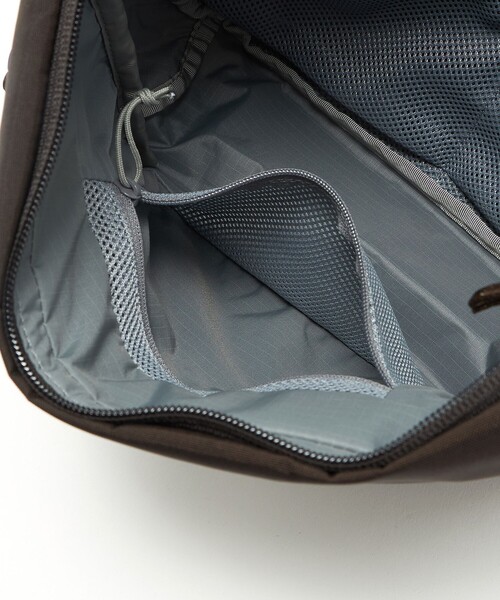 THE NORTH FACE(ザノースフェイス)の「【WEB限定】<THE NORTH FACE>カペラ 5(5L)(トートバッグ・レディース・ダークブラウン/ブラック・FREE)」の14枚目の写真