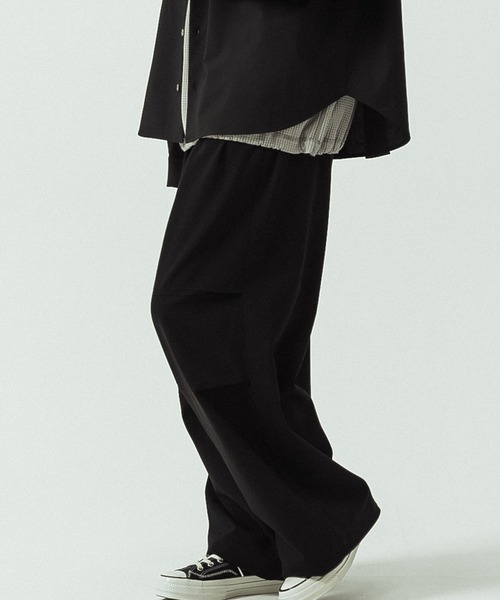 SLICK（スリック）の「【SLICK/スリック】T/R Double Cloth Wide Knee Tuck Over Pants/T/R ダブルクロス ワイドニータックオーバーパンツ（その他パンツ・メンズ・ブラック/ブラウン/スミクロ・1/2/3）」の6枚目の写真