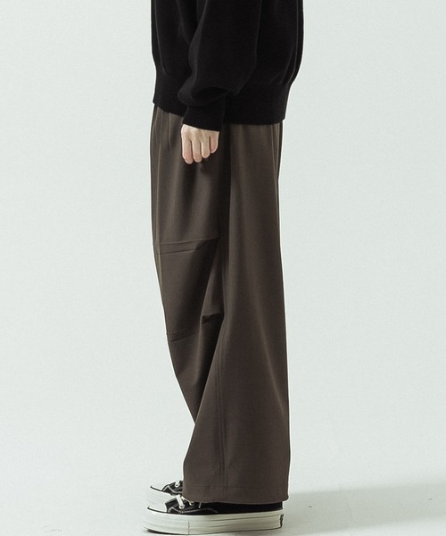 SLICK（スリック）の「【SLICK/スリック】T/R Double Cloth Wide Knee Tuck Over Pants/T/R ダブルクロス ワイドニータックオーバーパンツ（その他パンツ・メンズ・ブラック/ブラウン/スミクロ・1/2/3）」の17枚目の写真