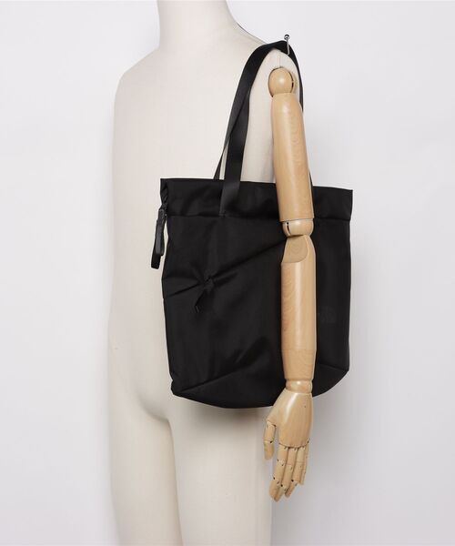 THE NORTH FACE(ザノースフェイス)の「ザ ノース フェイス THE NORTH FACE PYRENEES TOTE ピレネートート(トートバッグ・メンズ・その他・ONE SIZE)」の2枚目の写真