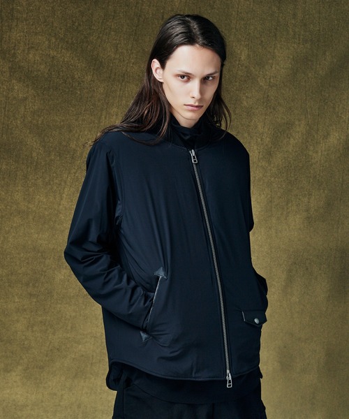 glamb(グラム)の「Round Hem Bomber Jacket / ラウンドヘムボマージャケット(ミリタリージャケット・メンズ・アイボリー/ブラック・S/M/L)」の8枚目の写真