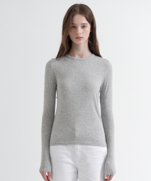 VLETI(ブレッティ)の「Essential Round Slim T-Shirt (gray)(Tシャツ/カットソー・レディース・ライトグレー・FREE)」の1枚目の写真