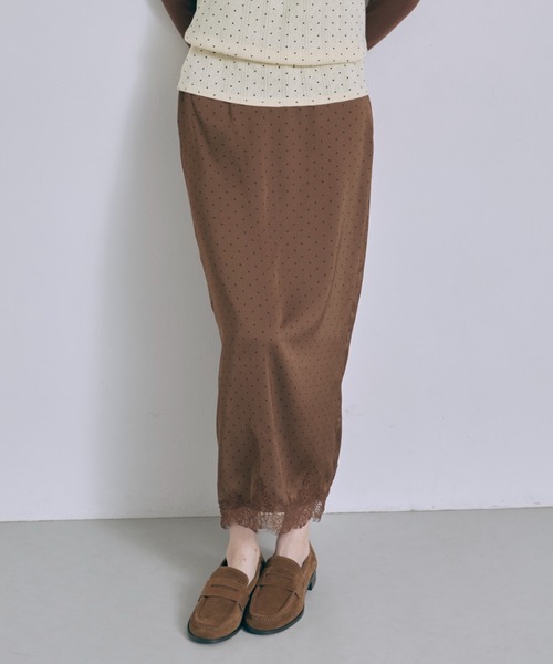 EN NEUME(エンノイム)の「Polka Dot Satin Lace Trim Skirt(スカート・レディース・アイボリー/ブラウン/ブラック/ベージュ・FREE)」の1枚目の写真