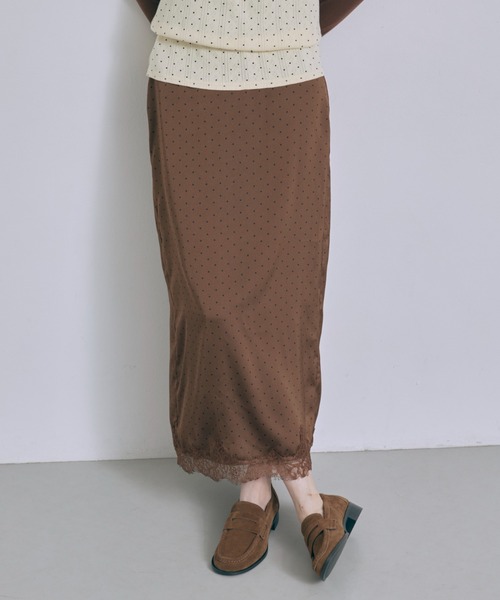 EN NEUME(エンノイム)の「Polka Dot Satin Lace Trim Skirt(スカート・レディース・アイボリー/ブラウン/ブラック/ベージュ・FREE)」の5枚目の写真