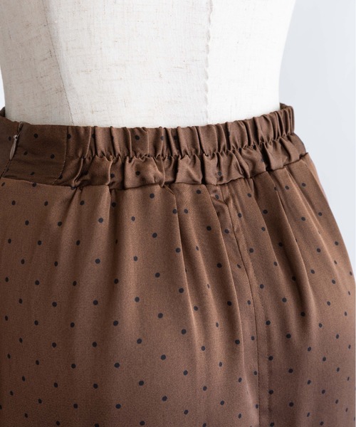 EN NEUME(エンノイム)の「Polka Dot Satin Lace Trim Skirt(スカート・レディース・アイボリー/ブラウン/ブラック/ベージュ・FREE)」の20枚目の写真