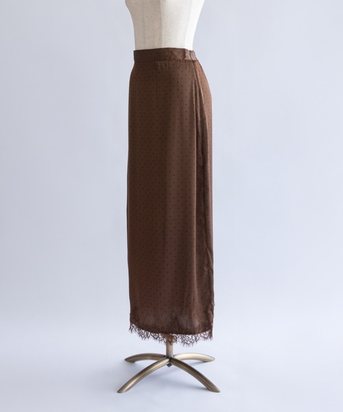 EN NEUME(エンノイム)の「Polka Dot Satin Lace Trim Skirt(スカート・レディース・アイボリー/ブラウン/ブラック/ベージュ・FREE)」の14枚目の写真