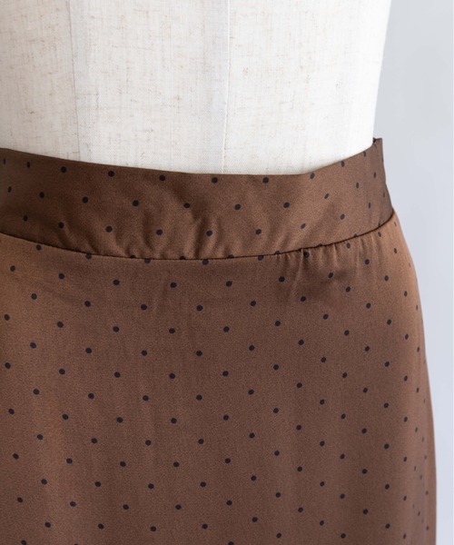 EN NEUME(エンノイム)の「Polka Dot Satin Lace Trim Skirt(スカート・レディース・アイボリー/ブラウン/ブラック/ベージュ・FREE)」の18枚目の写真