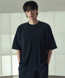 TNGT(ティーエヌジーティー)Yoyogi プリーツクルーネックTシャツ