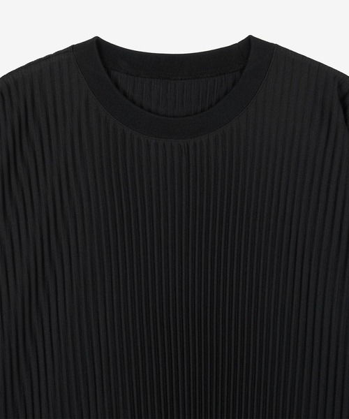 TNGT(ティーエヌジーティー)の「TNGT(ティーエヌジーティー)Yoyogi プリーツクルーネックTシャツ(Tシャツ/カットソー・メンズ・ネイビー/ブラウン/ブラック・L/M)」の22枚目の写真