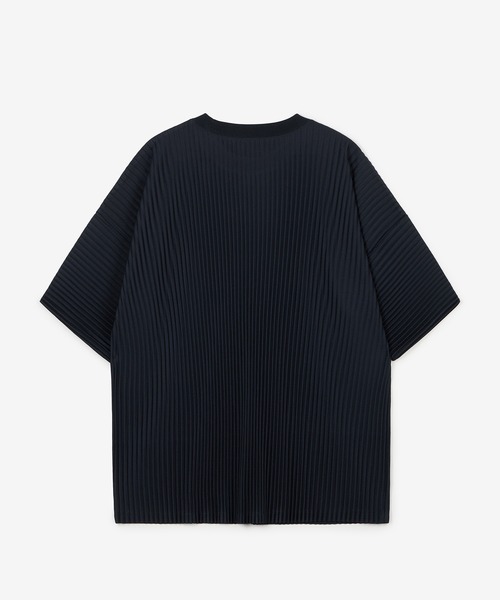 TNGT(ティーエヌジーティー)の「TNGT(ティーエヌジーティー)Yoyogi プリーツクルーネックTシャツ(Tシャツ/カットソー・メンズ・ネイビー/ブラウン/ブラック・L/M)」の16枚目の写真