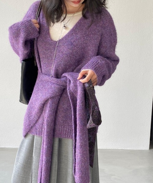 Ritzy（リッツィー）の「2WAY取り外しストール付きVネックニット 2026AW（ニット/セーター・レディース・ブラック/ベージュ/パープル/グレー/アイボリー/モカ・FREE）」の6枚目の写真