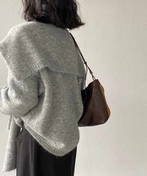 Ritzy（リッツィー）の「2WAY取り外しストール付きVネックニット 2026AW（ニット/セーター・レディース・ブラック/ベージュ/パープル/グレー/アイボリー/モカ・FREE）」の8枚目の写真
