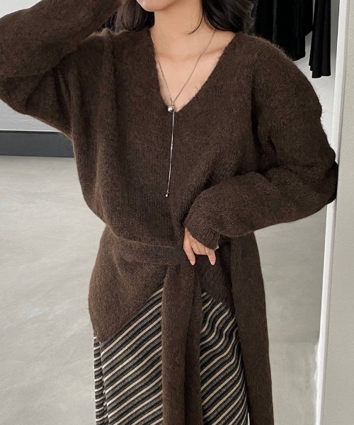 Ritzy（リッツィー）の「2WAY取り外しストール付きVネックニット 2026AW（ニット/セーター・レディース・ブラック/ベージュ/パープル/グレー/アイボリー/モカ・FREE）」の15枚目の写真
