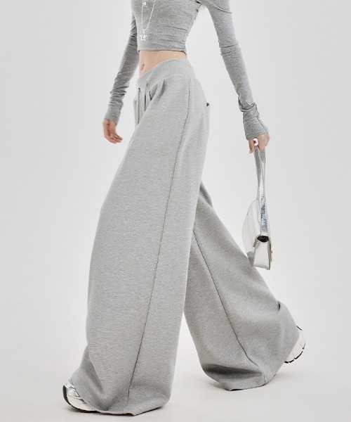 center i(センターアイ)の「フロントタック ルーズワイド スウェットパンツ(スウェットパンツ・レディース・ネイビー/ブラック/グレー・FREE)」の7枚目の写真